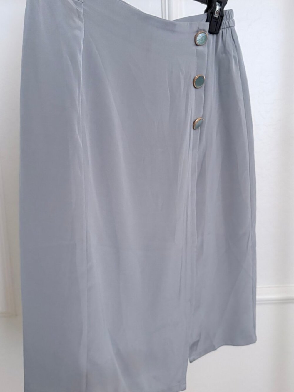 Gray Button-Front Midi Skirt - Size M (Fits 6-8)